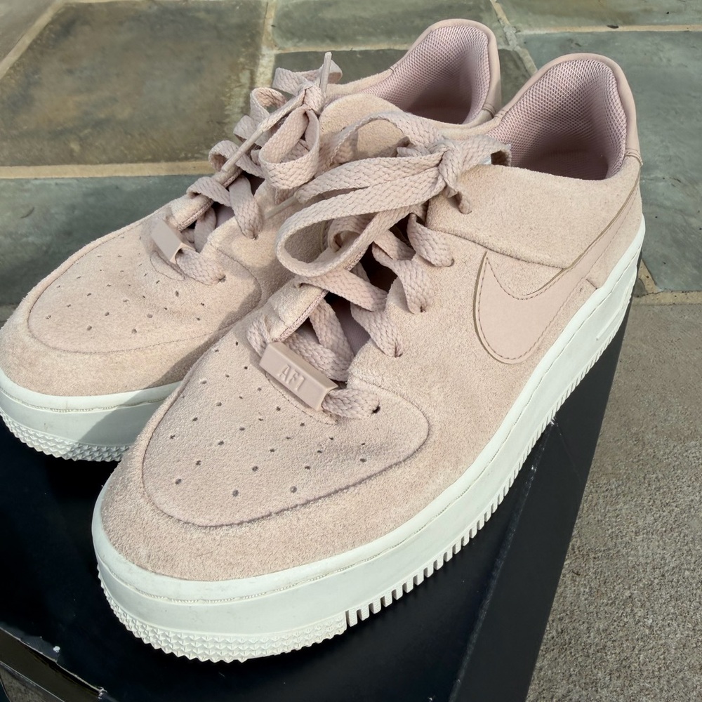 Nike Women’s Suede Platform Sneakers - Blush Pink
